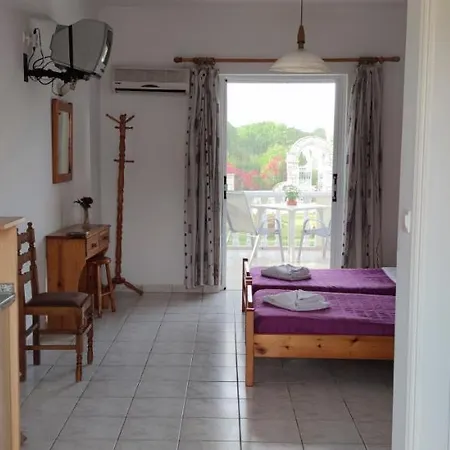 Zante Summer Retreats - Marietta's Apartment2 Drosia アパート *
